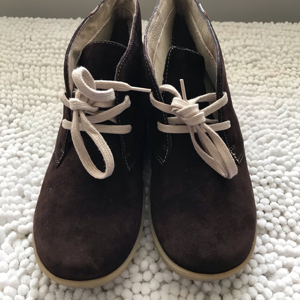 Hush Puppies Vigor II Ankle Booties